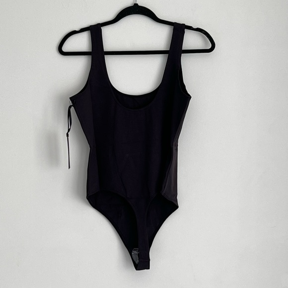 Velvet Rose Sleeveless Scoop Neck Bodysuit L - Picture 3 of 5